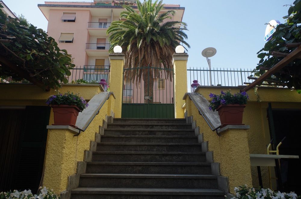 Hotel Alba Lavagna Exterior photo